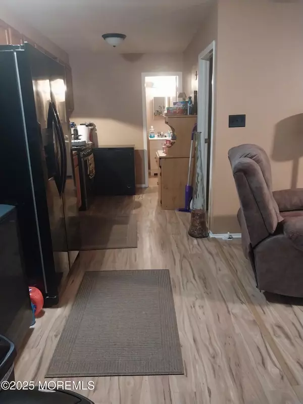 North Middletown, NJ 07748