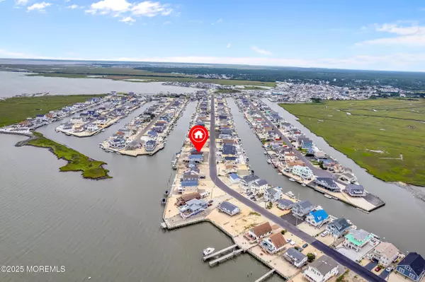 Tuckerton, NJ 08087,233 Heron Road