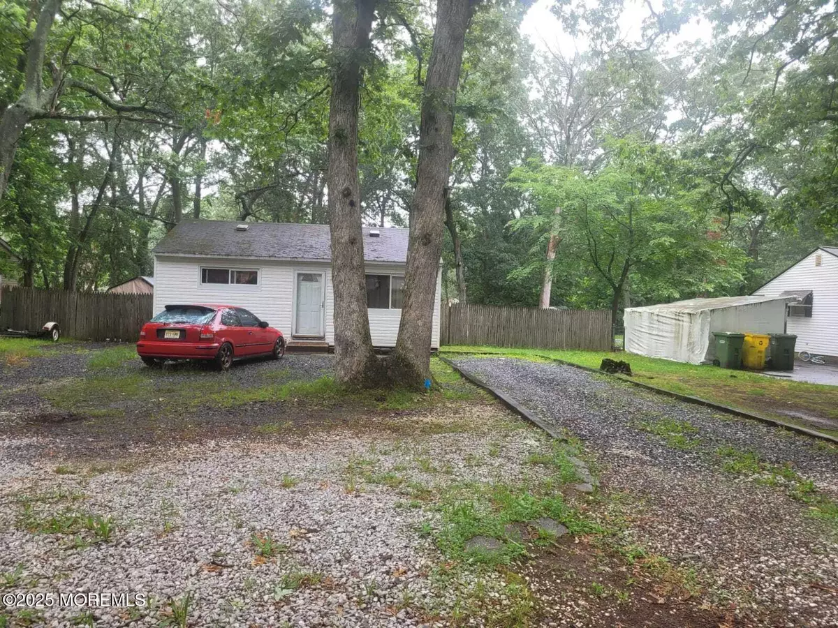 Lakewood, NJ 08701,107 Ronald Road