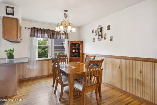 Lanoka Harbor, NJ 08734,504 Cedarwood Drive
