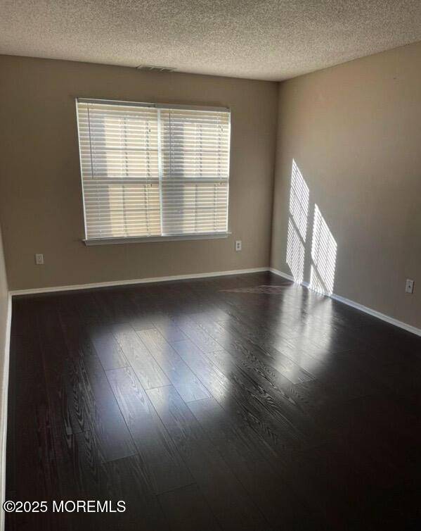 Freehold, NJ 07728,195 Tulip Lane