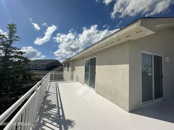 Brigantine City, NJ 08203,5205 Ocean Drive S