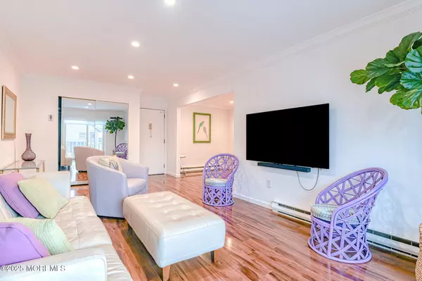 Ocean Grove, NJ 07756,65 Whitefield Avenue #215