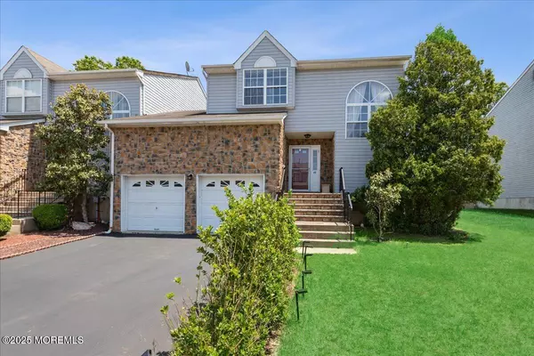 49 Barn Swallow Boulevard, Marlboro, NJ 07746
