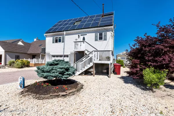 Bayville, NJ 08721,73 Carlyle Drive
