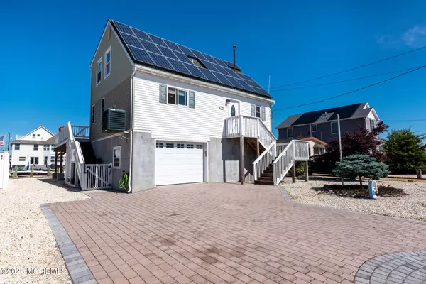 Bayville, NJ 08721,73 Carlyle Drive