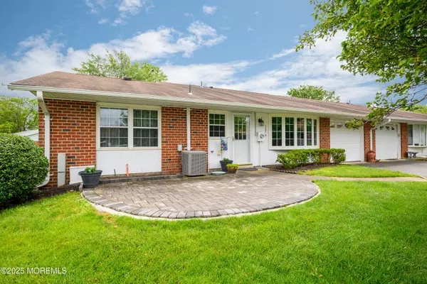 Lakewood, NJ 08701,1161 Argyll Circle