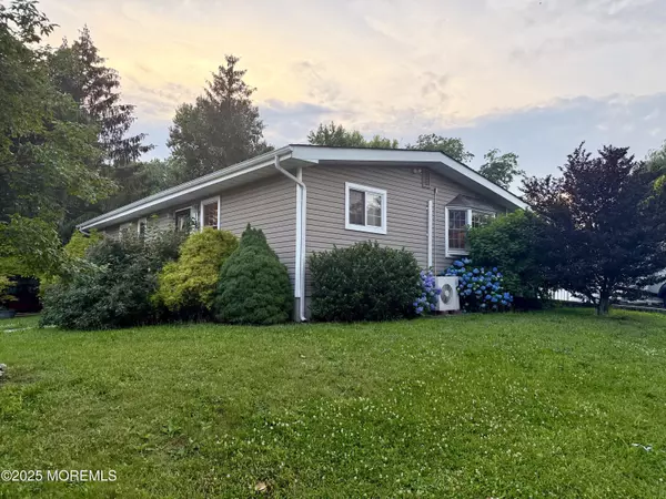 Belford, NJ 07718,167 Brookside Drive