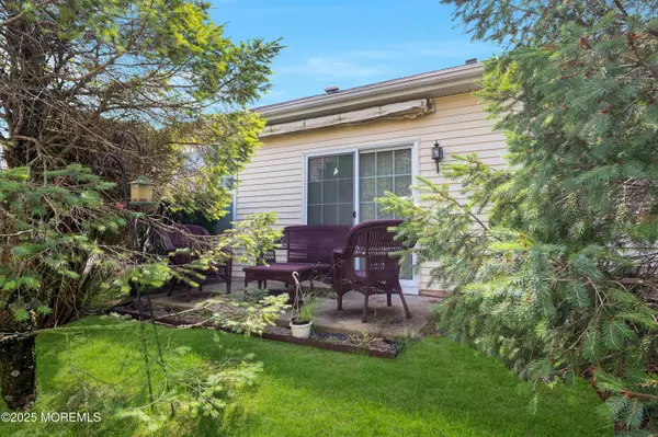 Whiting, NJ 08759,52 Country Walk Boulevard