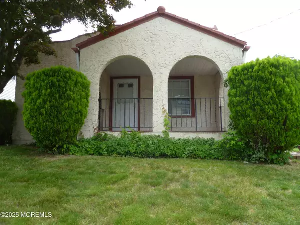 18 Green Avenue, Neptune City, NJ 07753