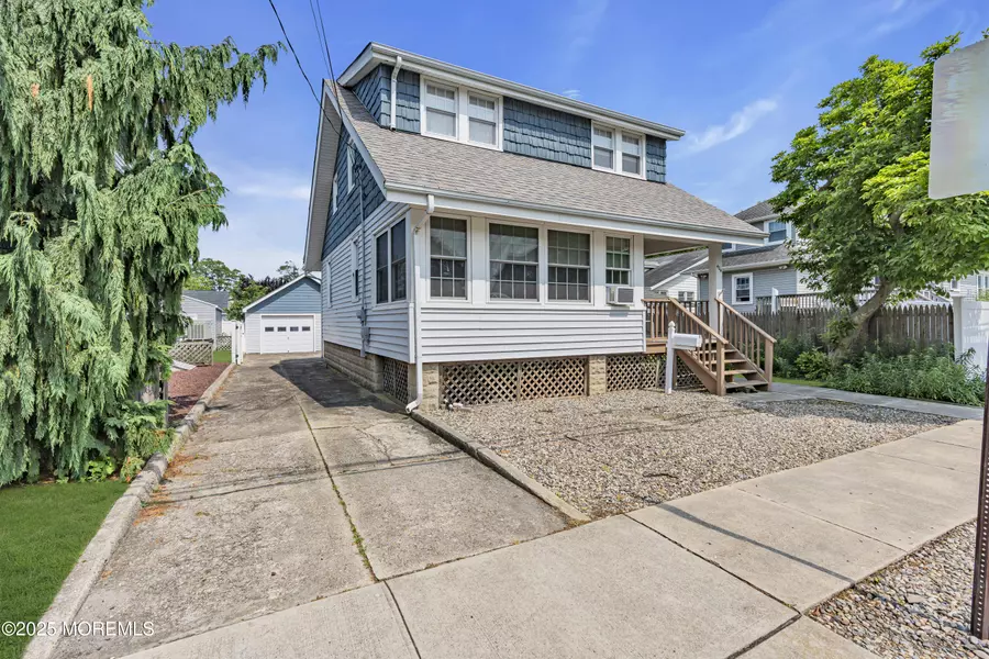 404 Saint Louis Avenue, Point Pleasant Beach, NJ 08742