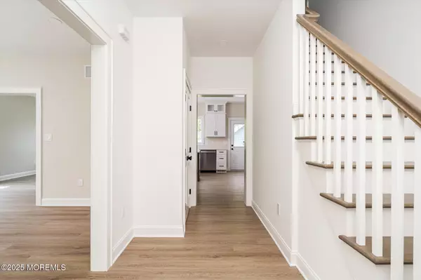 Chesterfield, NJ 08515,438 Ellisdale Road