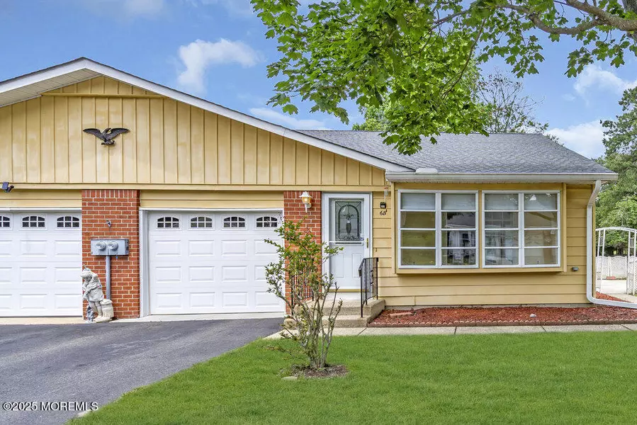 6 Quaker Lane #B, Whiting, NJ 08759