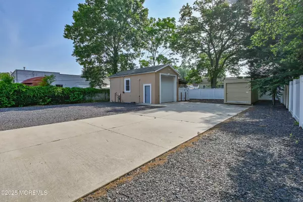 Jamesburg, NJ 08831,33 Bordentown Trail