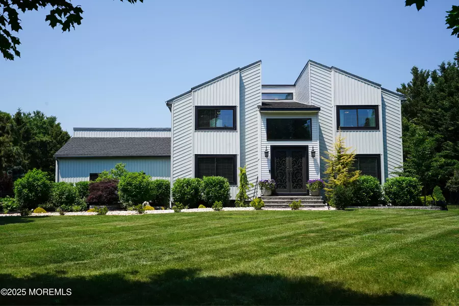 9 Desai Court, Freehold, NJ 07728