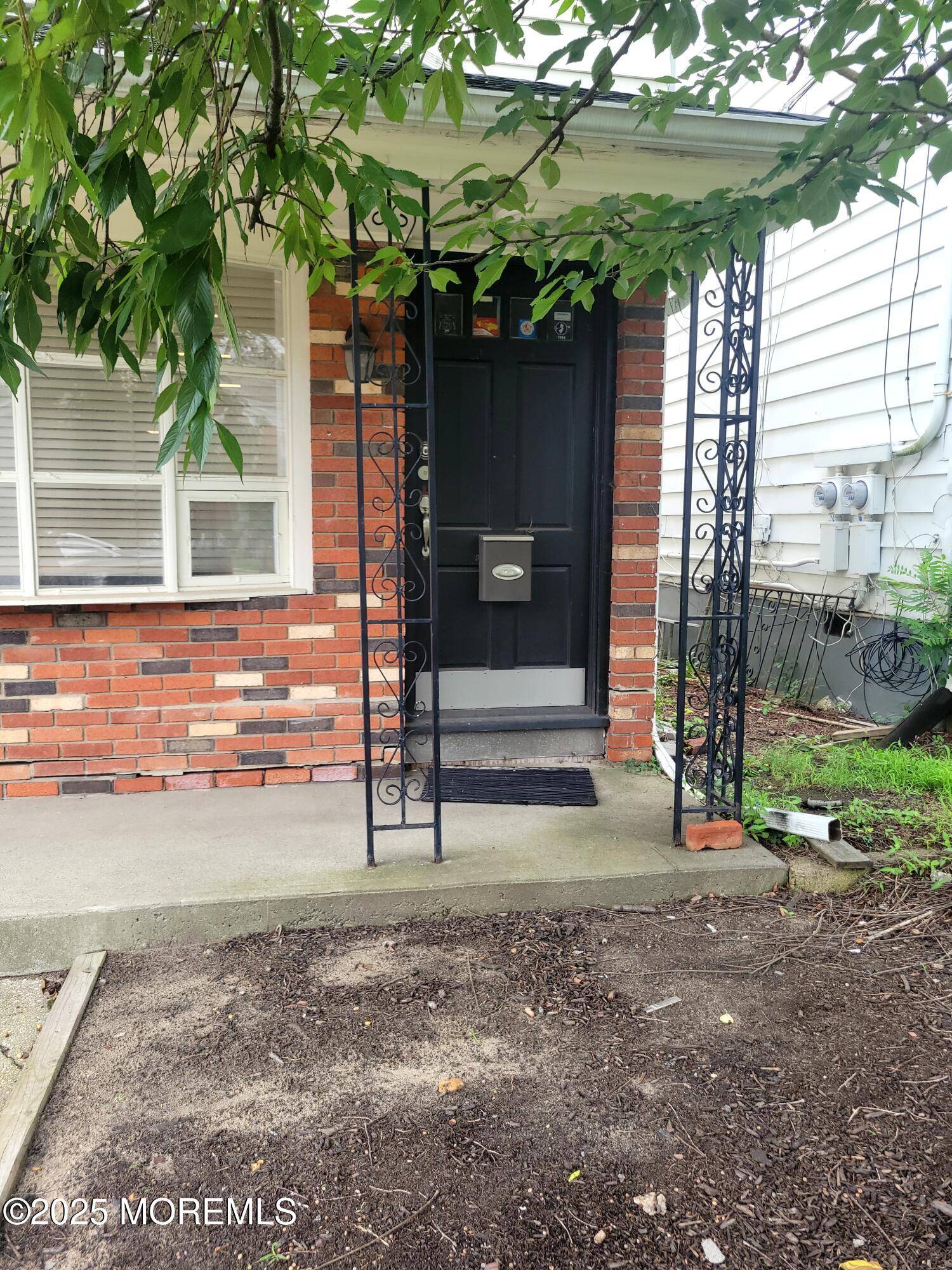 Keyport, NJ 07735,65 Main Street #2