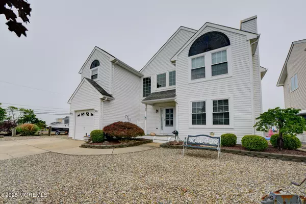 Bayville, NJ 08721,32 Toppinglift Drive