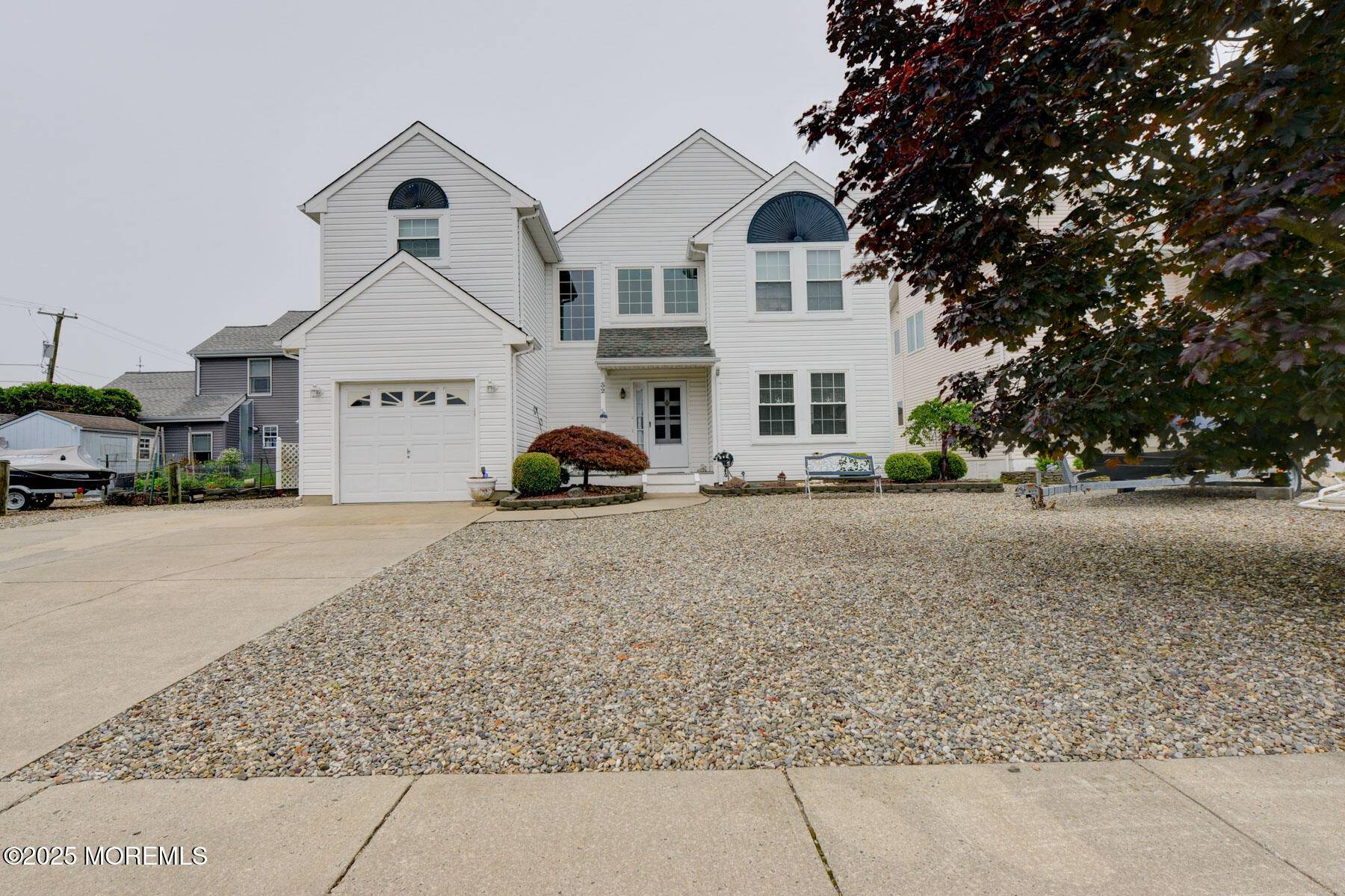 32 Toppinglift Drive, Bayville, NJ 08721