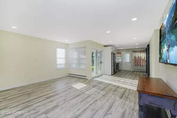 Manchester, NJ 08759,37 Westgate Place