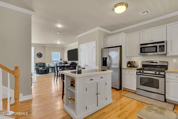 Seaside Heights, NJ 08751,119 Dupont Avenue #2A