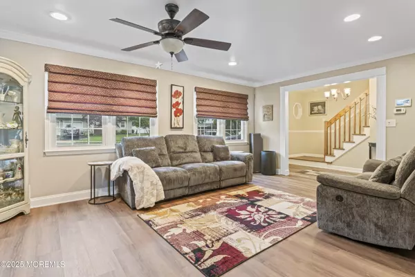 Hazlet, NJ 07730,6 Convent Court