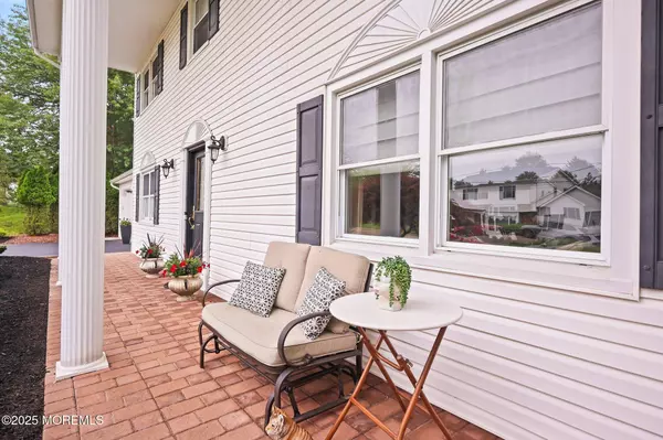 Morganville, NJ 07751,4 Lake Louise Road