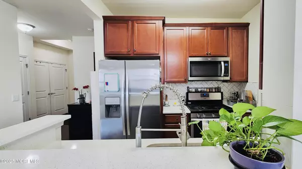 South Plainfield, NJ 07080,548 Celebration Way #548
