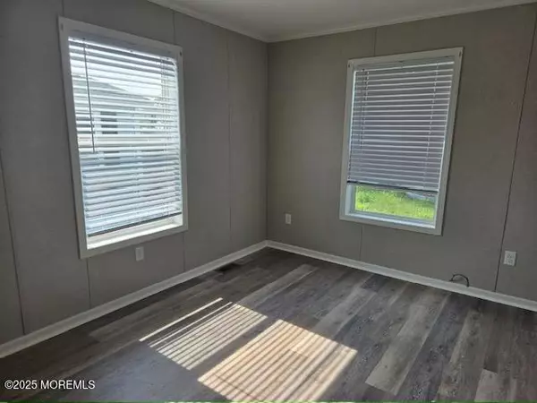 Hazlet, NJ 07734,9 Mary Ann Court