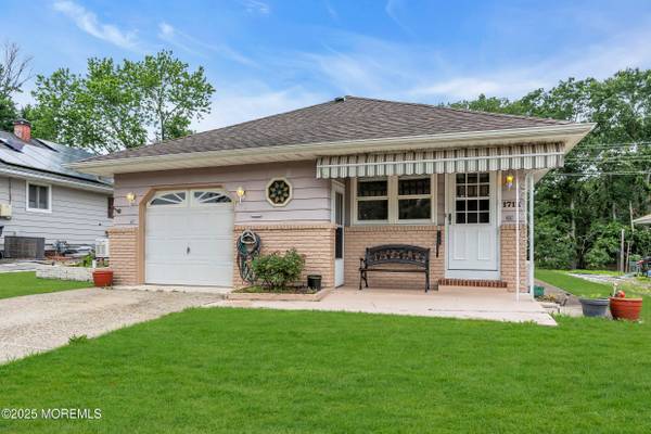 1712 Mount Idenburg Lane, Toms River, NJ 08753