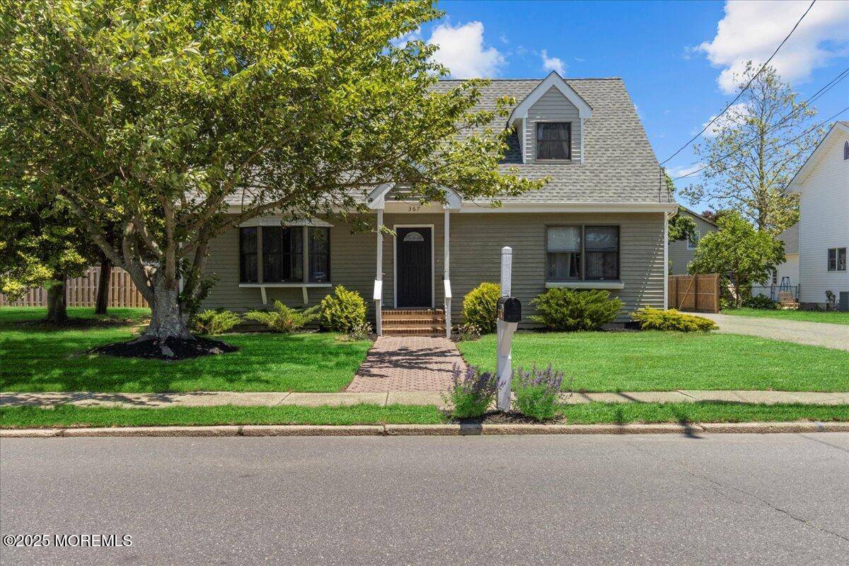 Tuckerton, NJ 08087,367 Marine Street