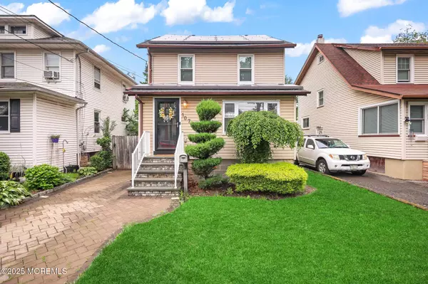 107 W Colfax Avenue, Roselle Park, NJ 07204