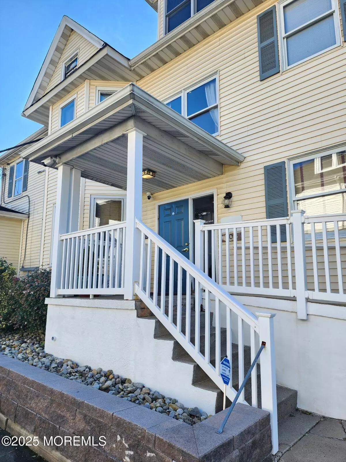 Red Bank, NJ 07701,208 Maple Avenue #Suite 4