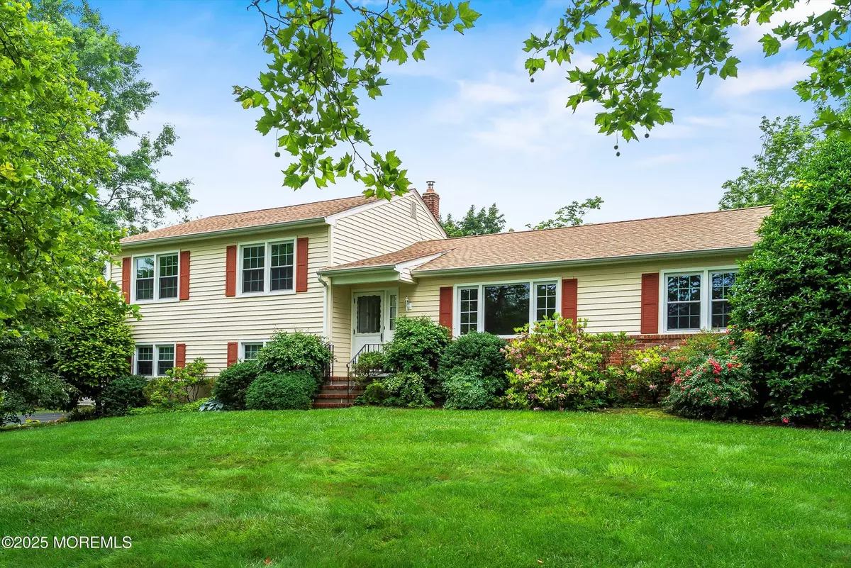 Belford, NJ 07718,19 Galloping Circle