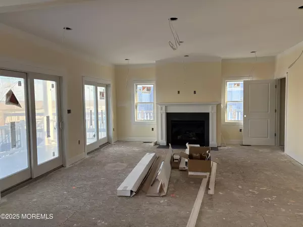 Tuckerton, NJ 08087,370 Kingfisher Road