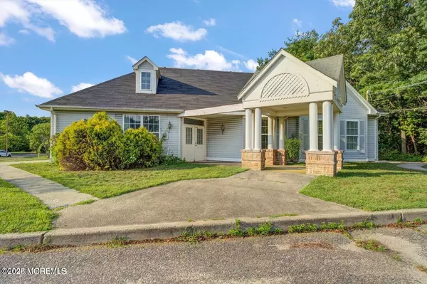 Bayville, NJ 08721,355 Route 9