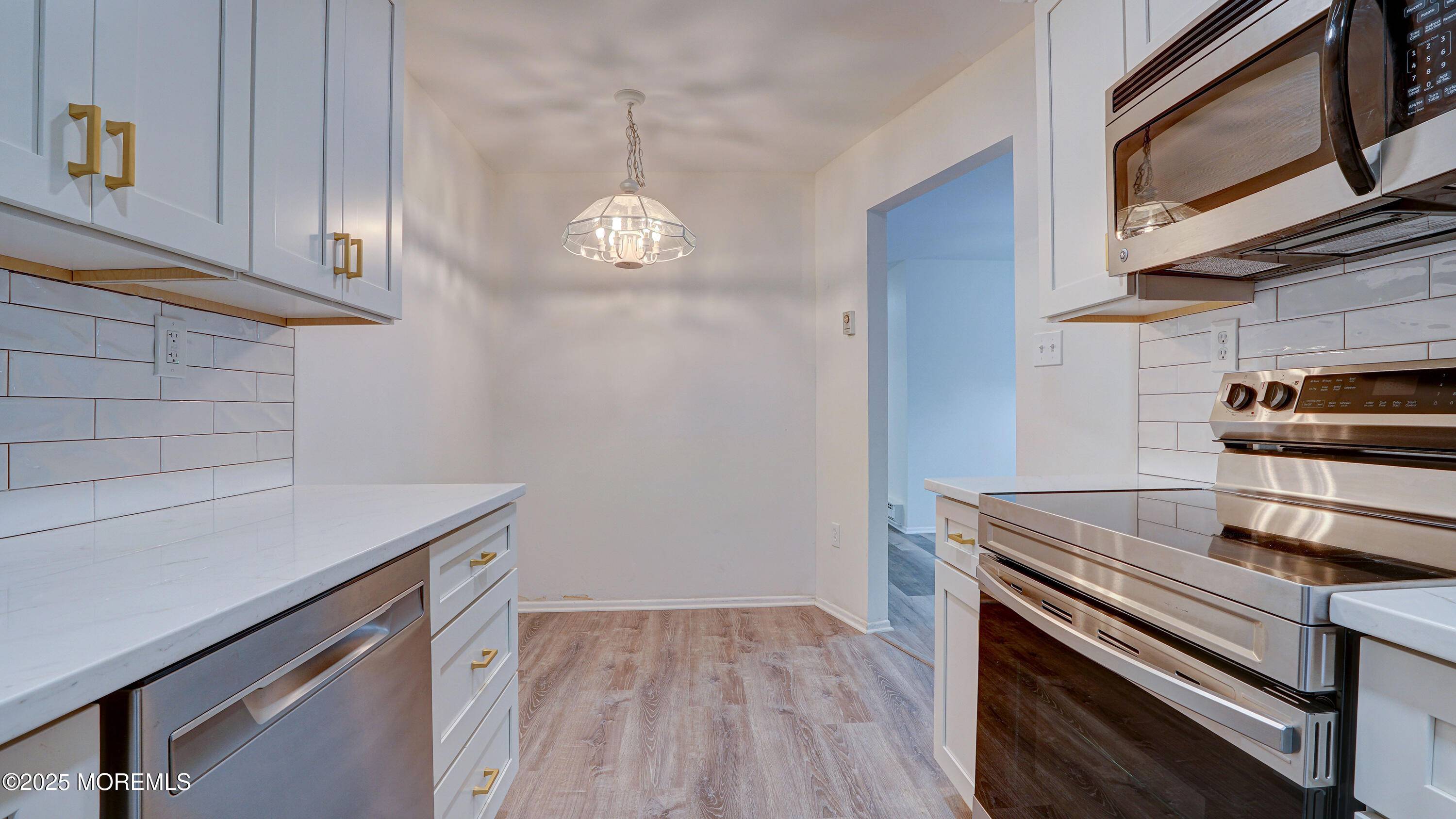 Manalapan, NJ 07726,119 Amberly Drive #E