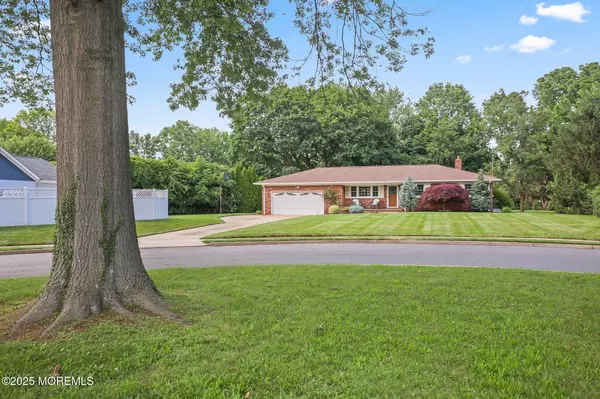 Freehold, NJ 07728,3 Mcelwaine Drive