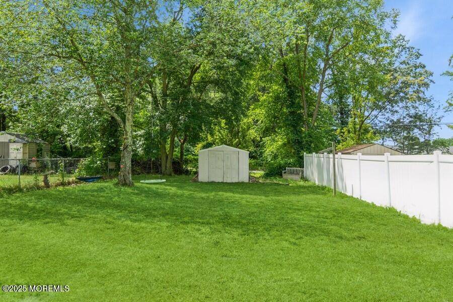 Manalapan, NJ 07726,21 Forest Drive