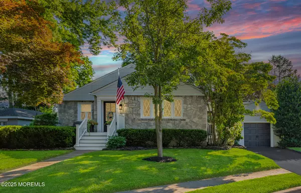 79 Lake Shore Drive, Red Bank, NJ 07701