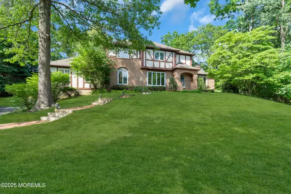 22 Hunt Road, Freehold, NJ 07728