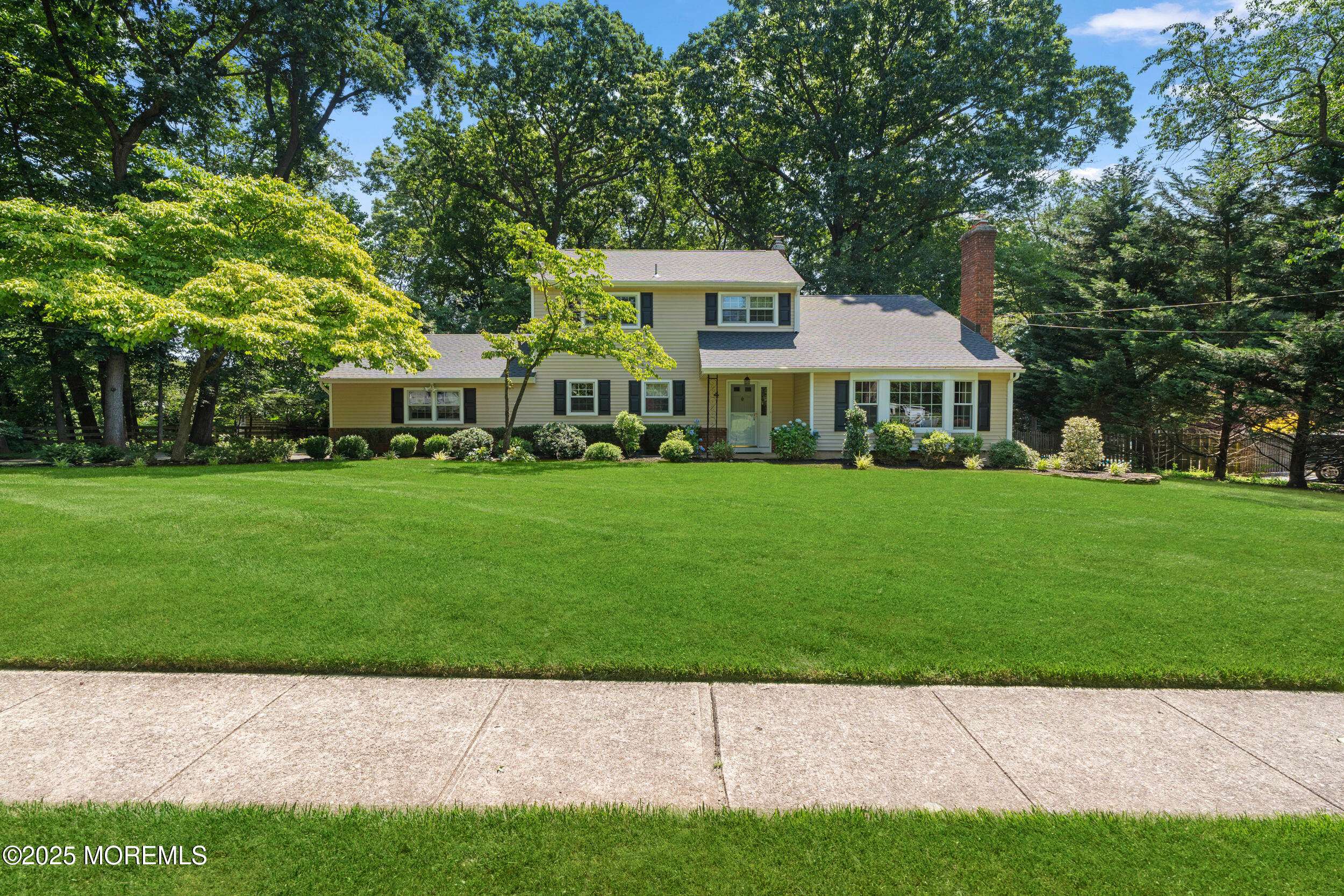4 Hamilton Hill Road, Lincroft, NJ 07738