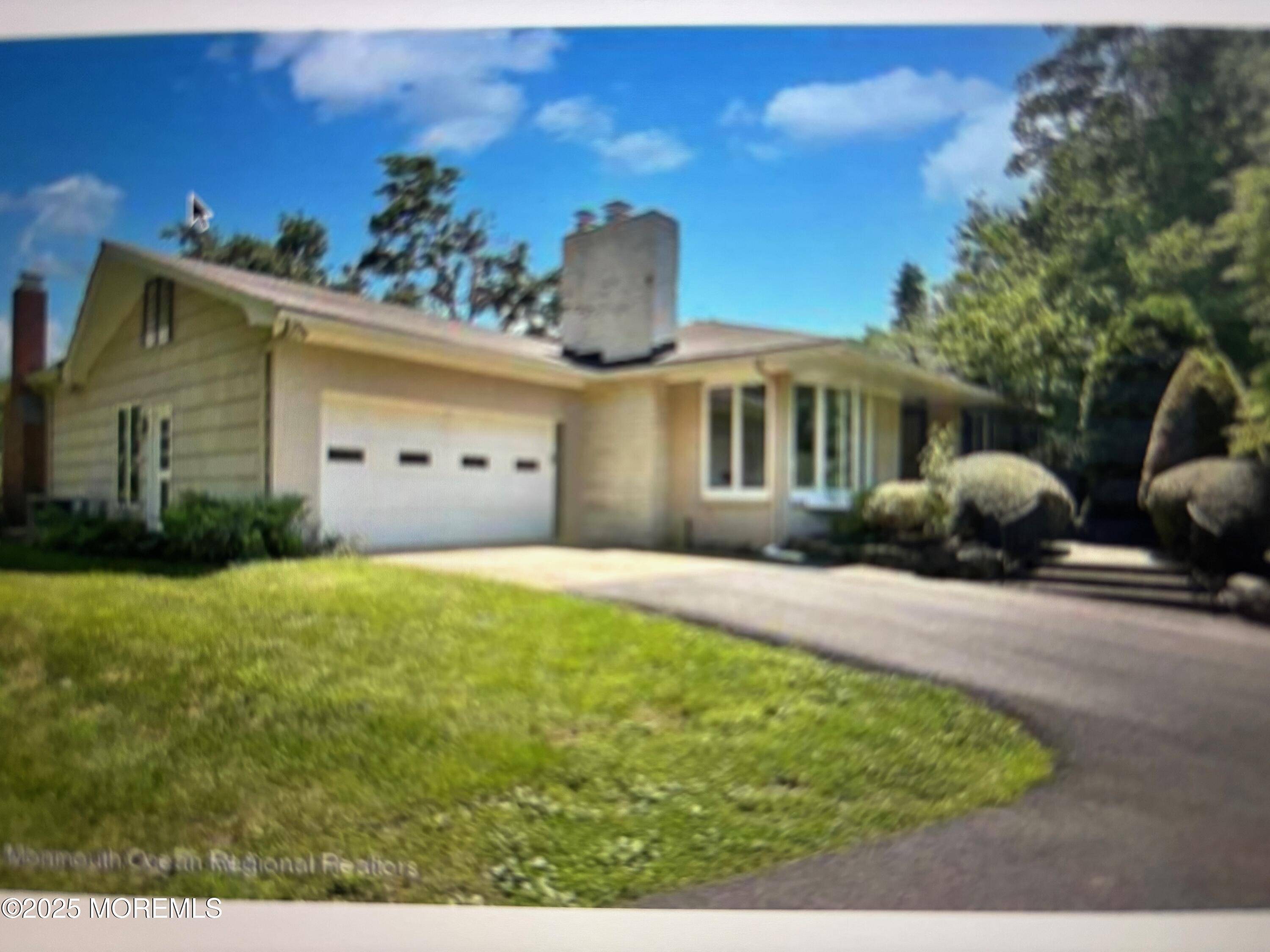 5 Whipporwill Valley Road, Atlantic Highlands, NJ 07716