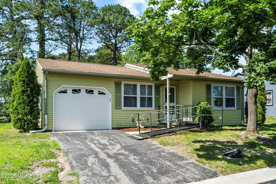 8 Westport Drive #71, Whiting, NJ 08759
