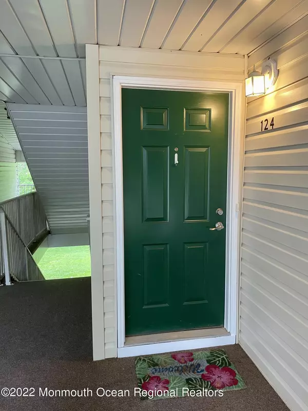 Robbinsville, NJ 08691,124 Walden Circle