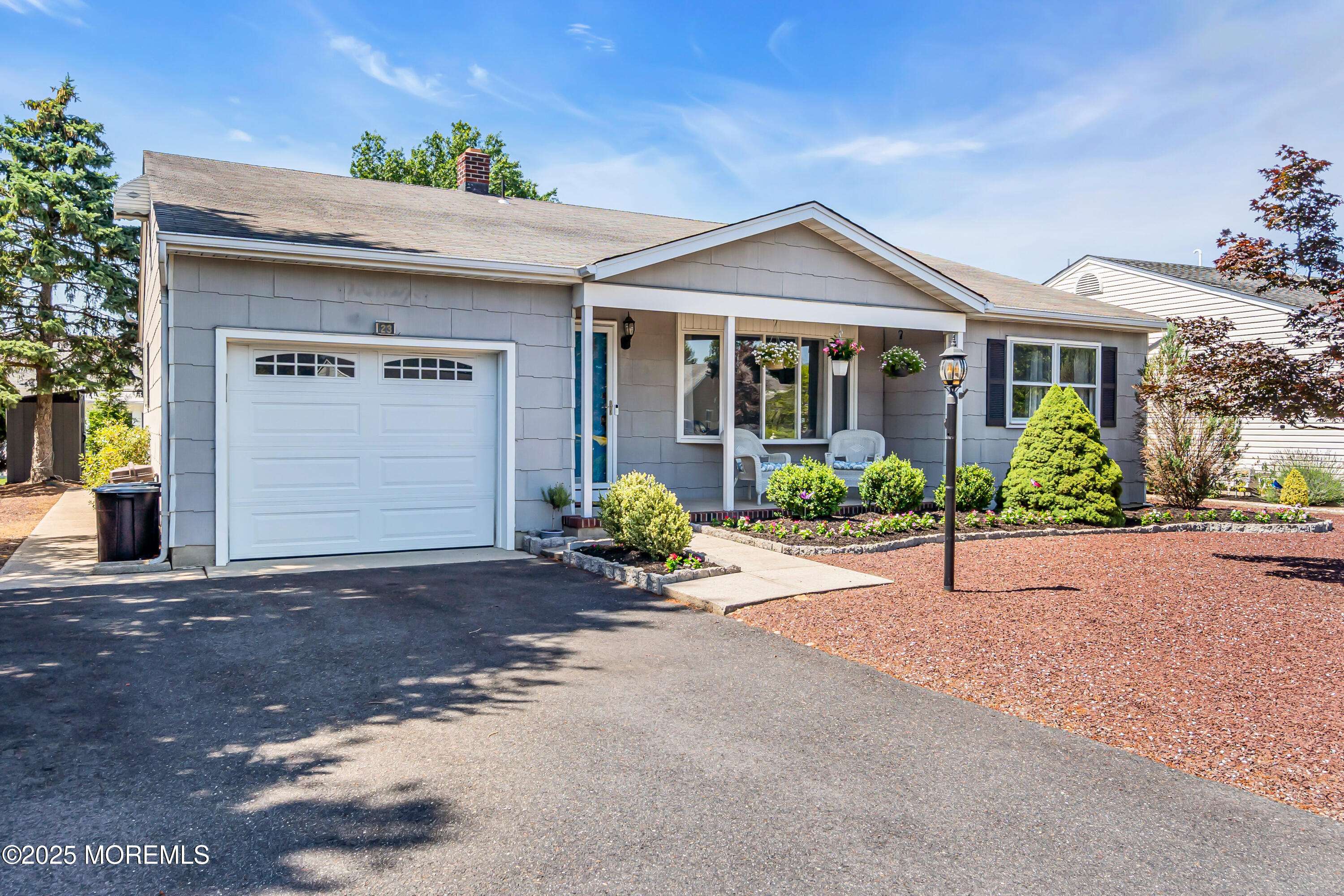 Toms River, NJ 08757,23 Auburn Road