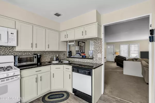 Manasquan, NJ 08736,595912 Taylor Avenue
