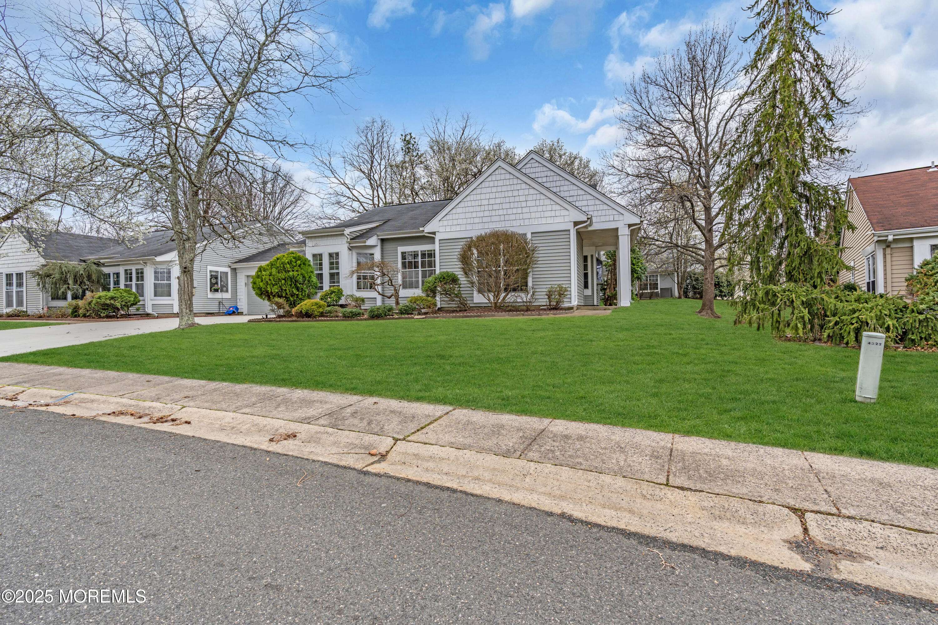 Manchester, NJ 08759,982 Thornbury Lane #B