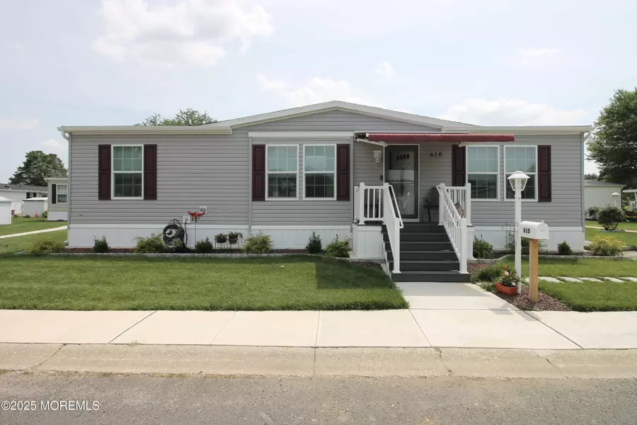 610 Jerome Place, Freehold, NJ 07728