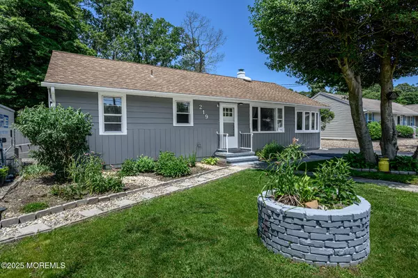 Bayville, NJ 08721,219 Bay Boulevard