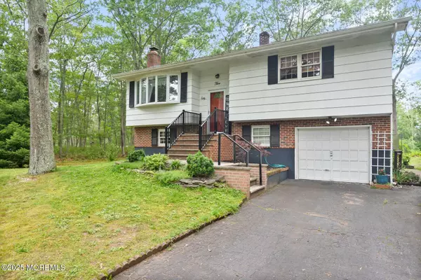 Jackson, NJ 08527,5 Poplar Street